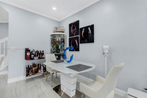 Touwnhouse à vendre à Pembroke Pines, Floride: 2 chambres, 121.89 m2 № 1881488 - photo 8
