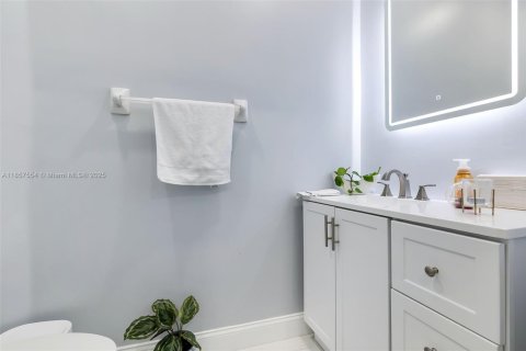 Touwnhouse à vendre à Pembroke Pines, Floride: 2 chambres, 121.89 m2 № 1881488 - photo 18