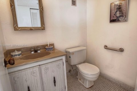 Купить кондоминиум в Майами-Бич, Флорида 1 спальня, 90.12м2, № 2002996 - фото 8