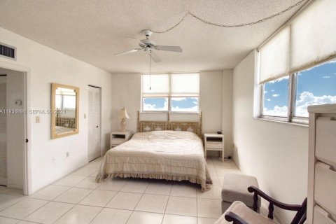 Купить кондоминиум в Майами-Бич, Флорида 1 спальня, 90.12м2, № 2002996 - фото 9