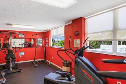 Купить кондоминиум в Майами-Бич, Флорида 1 спальня, 90.12м2, № 2002996 - фото 14