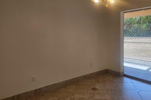 House in Port Charlotte, Florida 3 bedrooms, 105.91 sq.m. № 2109118 - photo 21