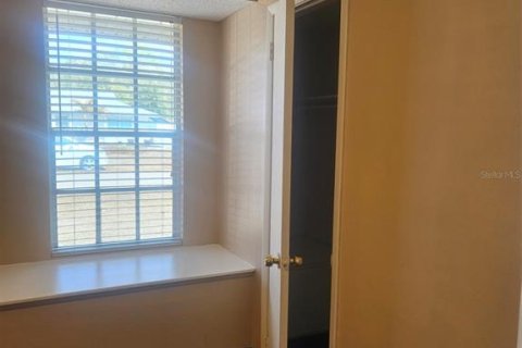 House in Port Charlotte, Florida 3 bedrooms, 105.91 sq.m. № 2109118 - photo 24