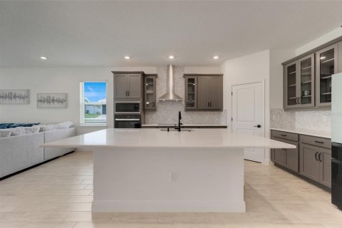 House in Minneola, Florida 5 bedrooms, 281.22 sq.m. № 1747549 - photo 20