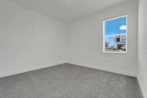 House in Minneola, Florida 5 bedrooms, 281.22 sq.m. № 1747549 - photo 16