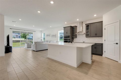 House in Minneola, Florida 5 bedrooms, 281.22 sq.m. № 1747549 - photo 19