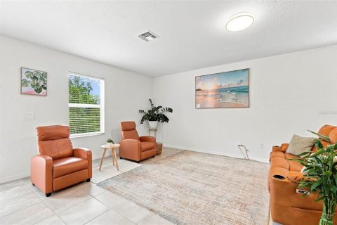 Casa en venta en Bradenton, Florida, 5 dormitorios, 205.69 m2 № 2312296 - foto 17