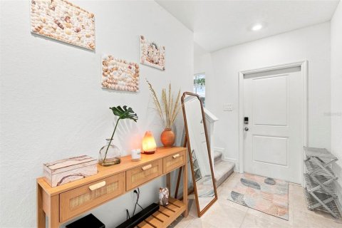 Casa en venta en Bradenton, Florida, 5 dormitorios, 205.69 m2 № 2312296 - foto 2