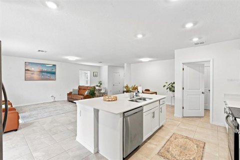Casa en venta en Bradenton, Florida, 5 dormitorios, 205.69 m2 № 2312296 - foto 6