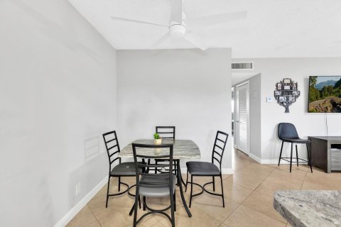 Condominio en venta en Hollywood, Florida, 2 dormitorios, 81.75 m2 № 2245327 - foto 4
