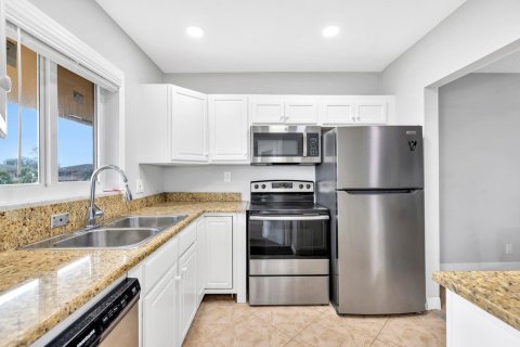 Condominio en venta en Hollywood, Florida, 2 dormitorios, 81.75 m2 № 2245327 - foto 5