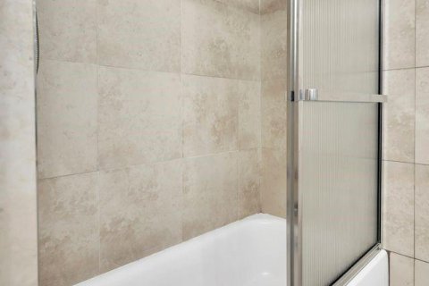 Condominio en venta en Hollywood, Florida, 2 dormitorios, 81.75 m2 № 2245327 - foto 16