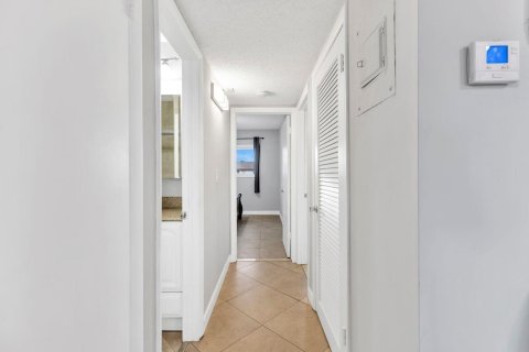 Condominio en venta en Hollywood, Florida, 2 dormitorios, 81.75 m2 № 2245327 - foto 17