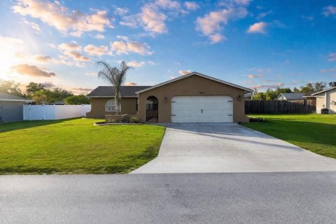 Villa ou maison à vendre à Brooksville, Floride: 3 chambres, 191.84 m2 № 2142304 - photo 2
