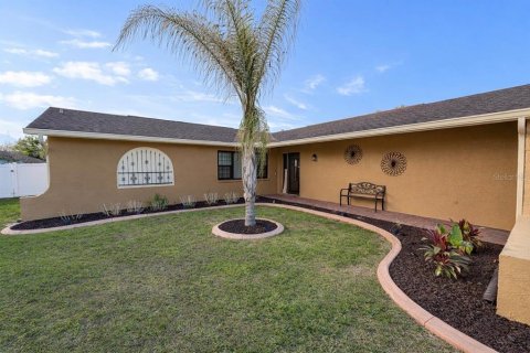 Villa ou maison à vendre à Brooksville, Floride: 3 chambres, 191.84 m2 № 2142304 - photo 3