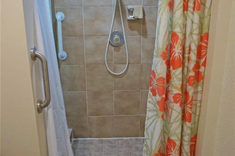 House in Punta Gorda, Florida 3 bedrooms, 180.42 sq.m. № 1913724 - photo 22