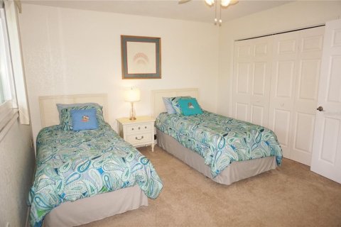House in Punta Gorda, Florida 3 bedrooms, 180.42 sq.m. № 1913724 - photo 27