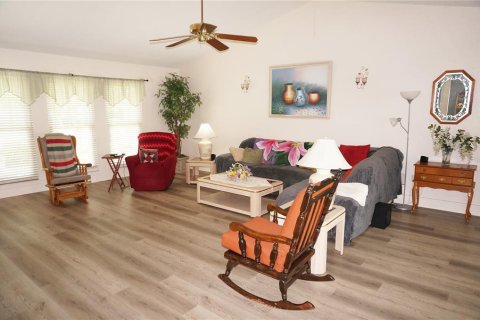 House in Punta Gorda, Florida 3 bedrooms, 180.42 sq.m. № 1913724 - photo 4