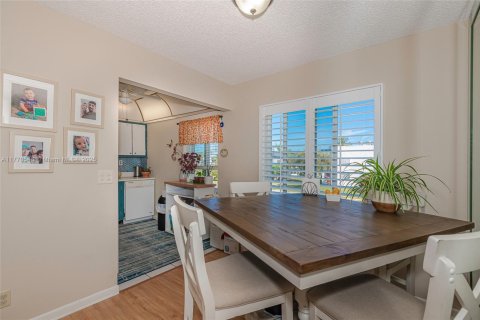 Condo in Delray Beach, Florida, 2 bedrooms  № 1691970 - photo 5