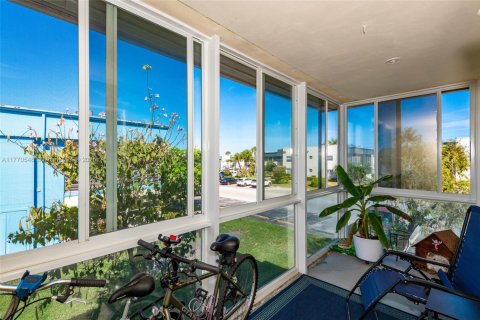 Condo in Delray Beach, Florida, 2 bedrooms  № 1691970 - photo 20