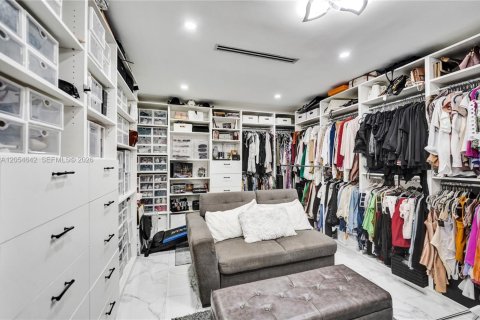 Casa en venta en Hollywood, Florida, 3 dormitorios, 247.03 m2 № 2189309 - foto 20