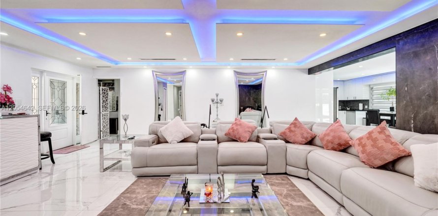 Casa en Hollywood, Florida 3 dormitorios, 247.03 m2 № 2189309