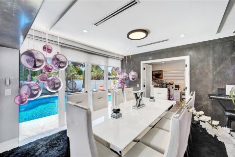 Casa en venta en Hollywood, Florida, 3 dormitorios, 247.03 m2 № 2189309 - foto 9
