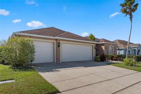 Casa en venta en Davenport, Florida, 4 dormitorios, 210.7 m2 № 1591395 - foto 3