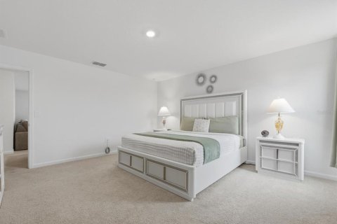 Villa ou maison à louer à Haines City, Floride: 5 chambres, 231.51 m2 № 2408327 - photo 14