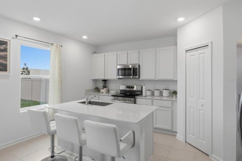 Villa ou maison à louer à Haines City, Floride: 5 chambres, 231.51 m2 № 2408327 - photo 9