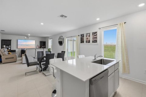 Villa ou maison à louer à Haines City, Floride: 5 chambres, 231.51 m2 № 2408327 - photo 7