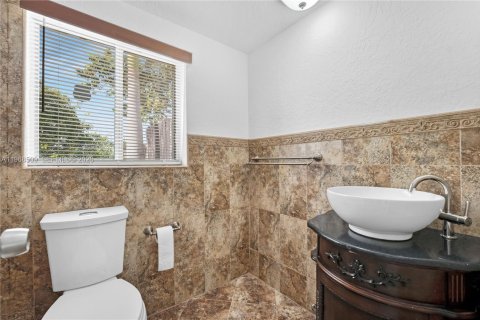 Снять в аренду виллу или дом в Майами-Гарденс, Флорида 2 спальни, 111.48м2, № 2031590 - фото 22