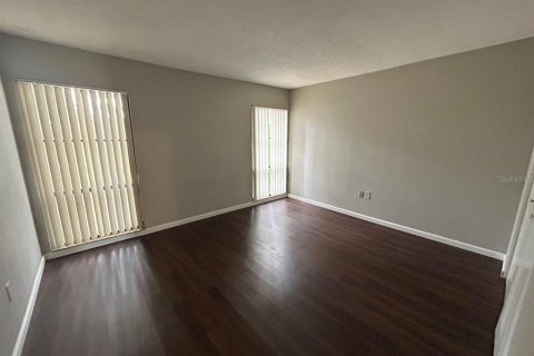 Condo in Gainesville, Florida, 1 bedroom  № 2233014 - photo 12