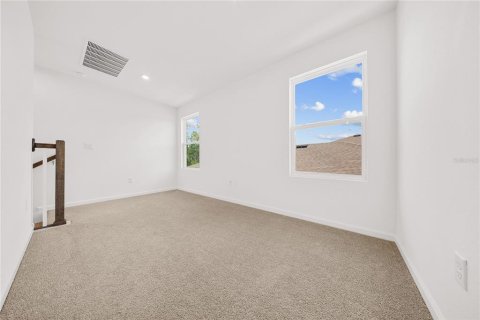 House in MERIDIAN PARKS in Orlando, Florida 5 bedrooms, 286.7 sq.m. № 2167446 - photo 30