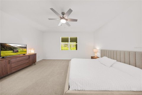 House in MERIDIAN PARKS in Orlando, Florida 5 bedrooms, 286.7 sq.m. № 2167446 - photo 27