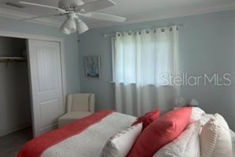 Villa ou maison à louer à Largo, Floride: 3 chambres, 144.93 m2 № 2150583 - photo 9