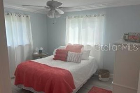 Villa ou maison à louer à Largo, Floride: 3 chambres, 144.93 m2 № 2150583 - photo 8