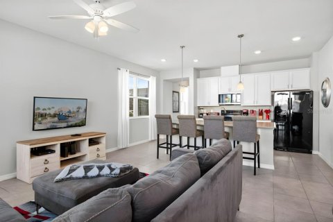 Touwnhouse à vendre à Kissimmee, Floride: 4 chambres, 165.55 m2 № 1591083 - photo 4