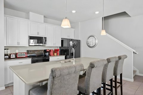 Touwnhouse à vendre à Kissimmee, Floride: 4 chambres, 165.55 m2 № 1591083 - photo 10