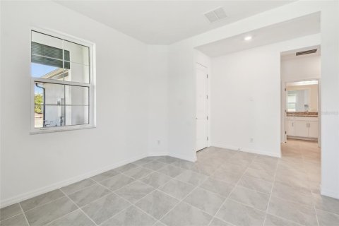 House in Lakewood Ranch, Florida 2 bedrooms, 155.24 sq.m. № 1720231 - photo 27