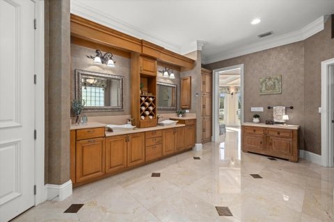 House in Sarasota, Florida 5 bedrooms, 837.79 sq.m. № 2214560 - photo 25