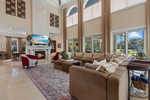 House in Sarasota, Florida 5 bedrooms, 837.79 sq.m. № 2214560 - photo 14