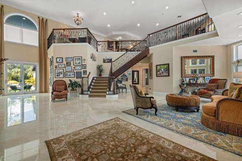 House in Sarasota, Florida 5 bedrooms, 837.79 sq.m. № 2214560 - photo 11