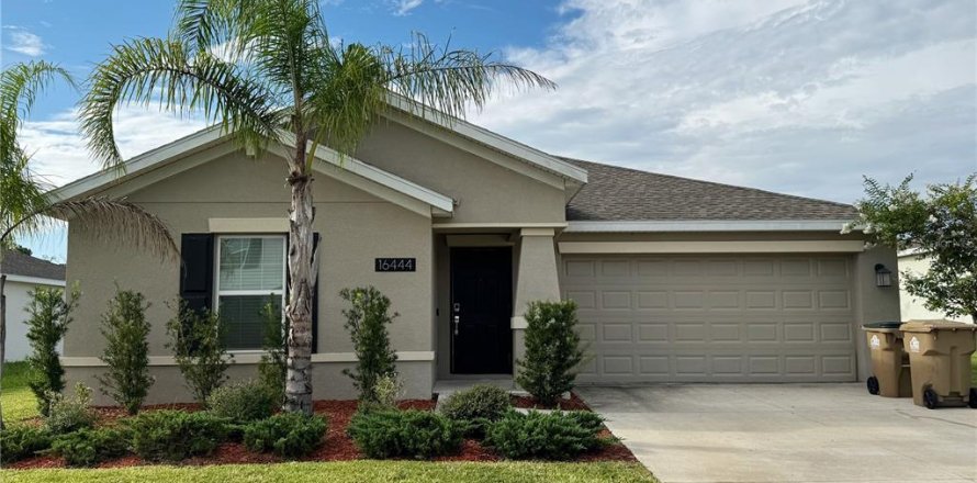 Casa en Clermont, Florida 3 dormitorios, 145.02 m2 № 1899453