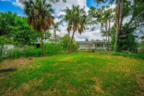 House in Saint Petersburg, Florida 2 bedrooms, 125.14 sq.m. № 2227917 - photo 20