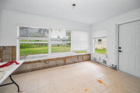 House in Saint Petersburg, Florida 2 bedrooms, 125.14 sq.m. № 2227917 - photo 14