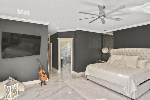 House in Sarasota, Florida 3 bedrooms, 221.11 sq.m. № 1849669 - photo 28