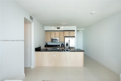 Condominio en venta en Miami, Florida, 1 dormitorio, 65.68 m2 № 1780147 - foto 5