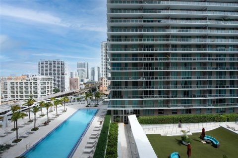 Condominio en venta en Miami, Florida, 1 dormitorio, 65.68 m2 № 1780147 - foto 12