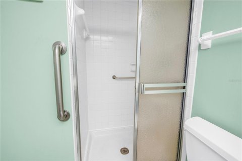 Condo in Saint Petersburg, Florida, 2 bedrooms  № 2208267 - photo 10